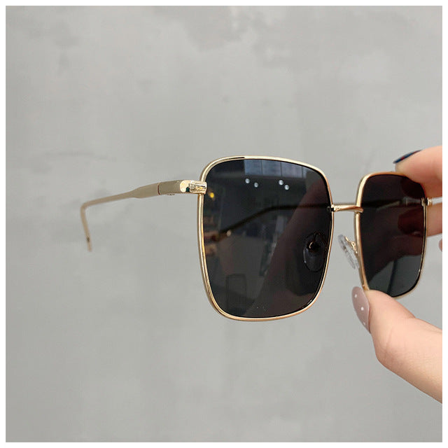 VWKTUUN Sunglasses Women Vintage Oversized Glasses Square Shades Metal Frame Womens Sunglasses UV400 Eyewear Ocean Lens Glasses